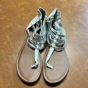 Justice Girls‎ Size 9 White Thong Flats Sandals